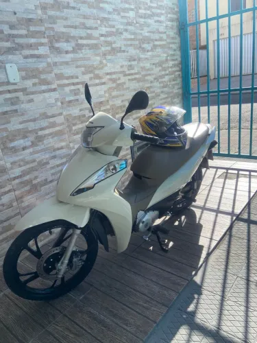 Honda Biz 125 2023