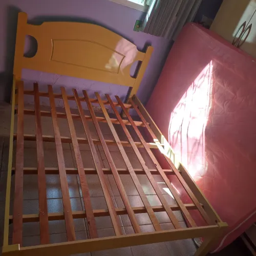Cama de casal com colchão