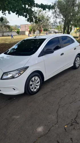 Chevrolet Onix JOY Hatch 1.0 8V Flex Mec. 4P 2019