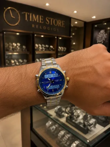 Relógio Casio dois horários K77G