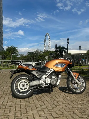 BMW 650 aceito troca