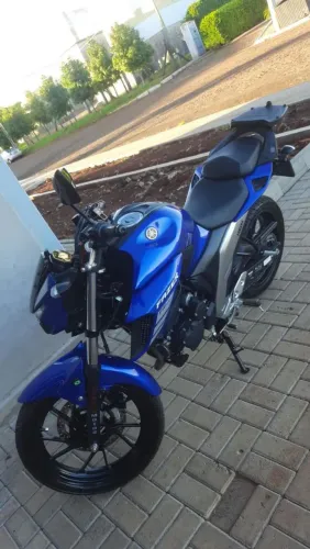 Fazer FZ25 único dono