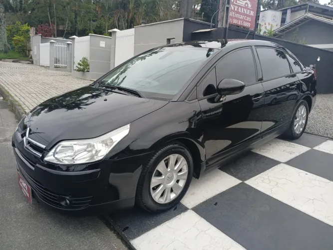 Citroen C4 GLX 2.0 Flex 16V 5P Aut. 2011
