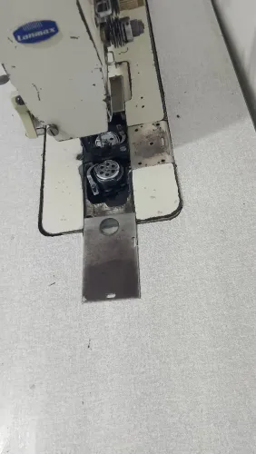 Máquina de 2 agulhas