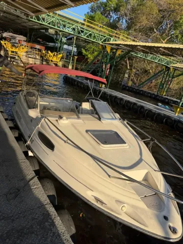 Vendo Lancha Regal 2150 22 Pés motor Mercruiser 5.7L carburado 260 HP