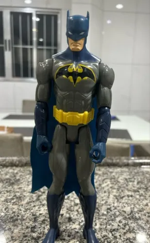 Boneco do batman original com carro gratis