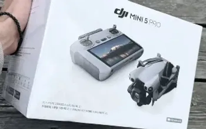DJI Mini 5 Pro - Combo Flymore