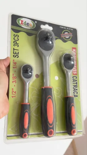 KIT COM 3 CHAVES CATRACA NOVO LACRADO VENDO BARATO