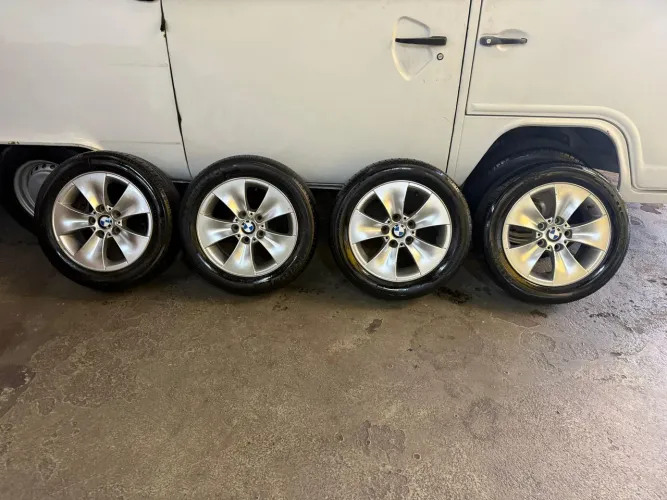 Rodas BMW aro 16 ORIGINAIS  (05 furos) c/ Pneus 70% 