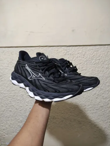Tênis de Corrida Masculino Mizuno Wave Sky 8 N43 Preto