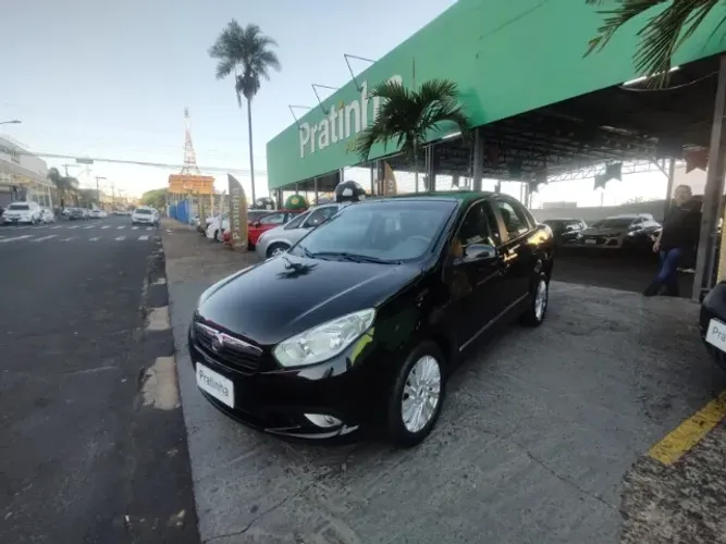 Fiat Grand Siena Essence 1.6 Flex 16V 2015