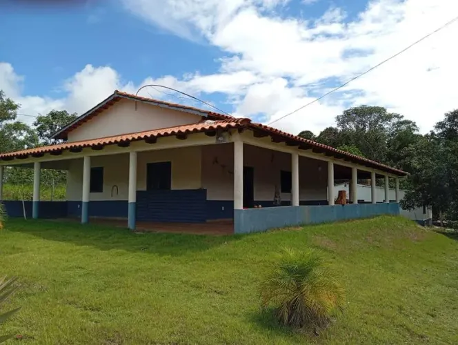 VENDE - SE, CHÁCARA EM SANTA CRUZ DE GOIÁS.