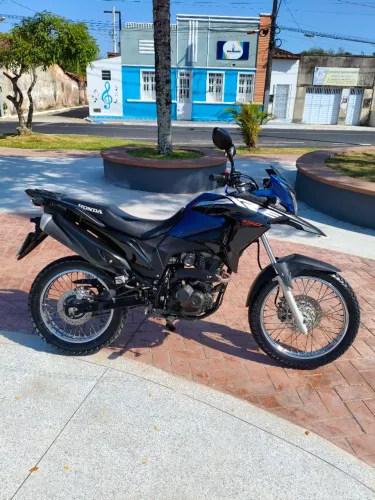 XRE 190 unico dono , moto para pessoas exigentes
