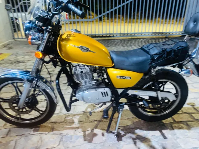 Suzuki Intruder 125 2011