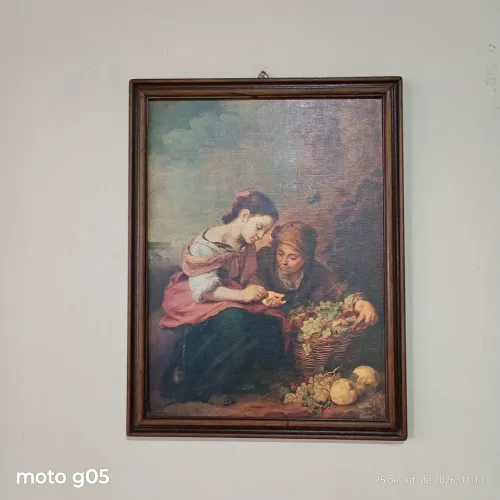 Réplica e pintura a mão atrás