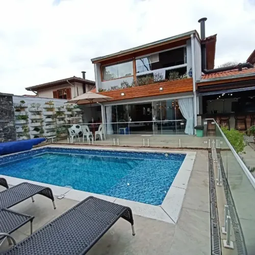 Sobrado para venda 4 quartos 2 suítes e piscina em Jardim São Paulo II - Cotia - SP
