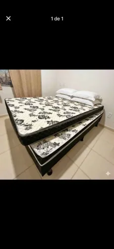 Cama de casal + colchão d20