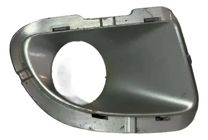 Moldura Farol Milha L.d. Fiat Punto 07/12 100171719 N214v (Usado) / V12