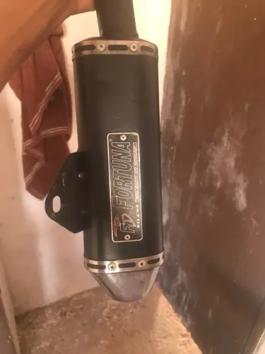 ESCAPAMENTO DE MOTO TORNADO INTERESSADOS MANDA MENSAGEM!!