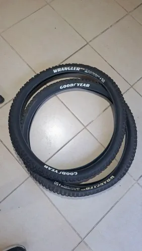 Par de pneus para E-bike