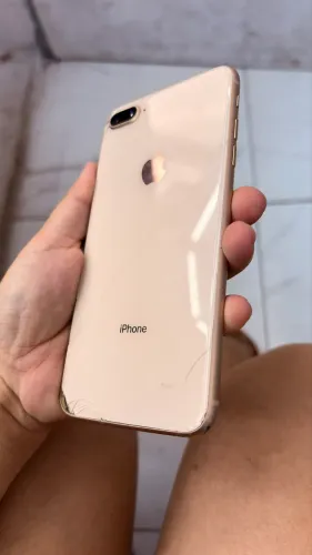 iPhone 8 Plus