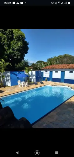 Chácara à venda - 220m² - 3 suítes - 2 banheiros - área gourmet - Franca - SP