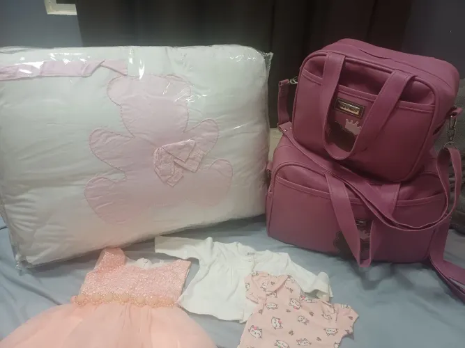 Protetor de berço, ropas ,bolsas e muito mais ,para sua menina