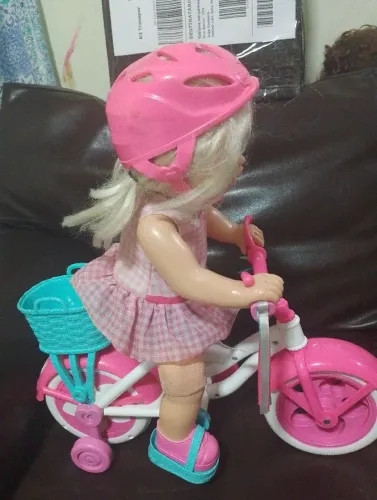 Boneca My litlle mommy com bicicleta
