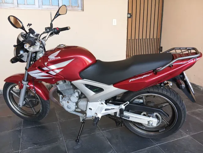 CB Twister ano 2006