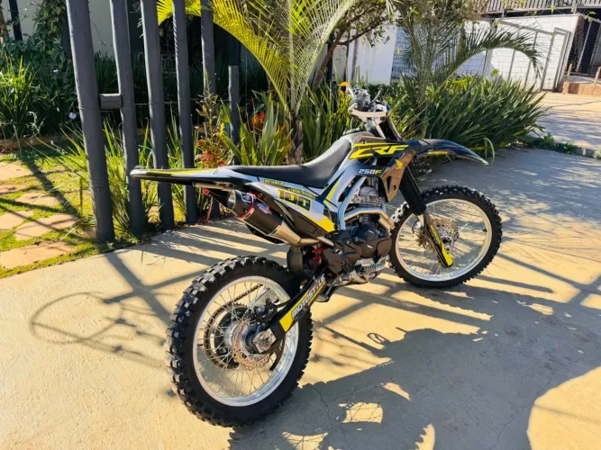 Honda CRF 250 2022 Muito Conservada 