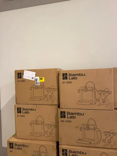 Impressora 3D Bambu Lab A1 Combo à pronta entrega em Goiânia