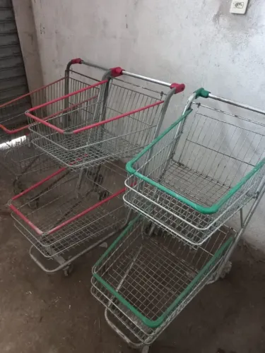 Carrinhos de supermercado