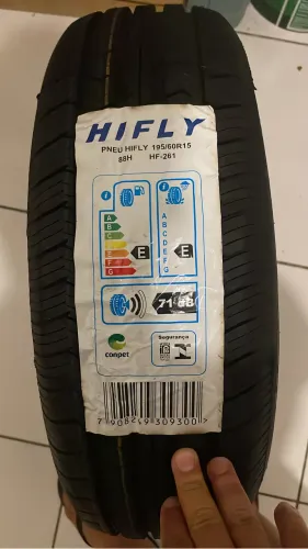 PNEU 195/60R15 HIFLY