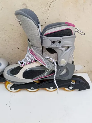 Patins novo tamanho 38 com capacete joelheira cotoveleira