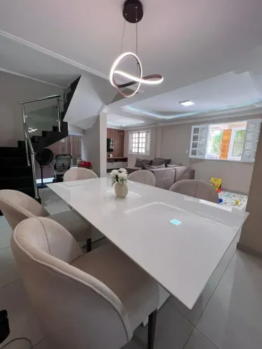 casa de Condomínio fechado no Turu. obs não fica mobiliado