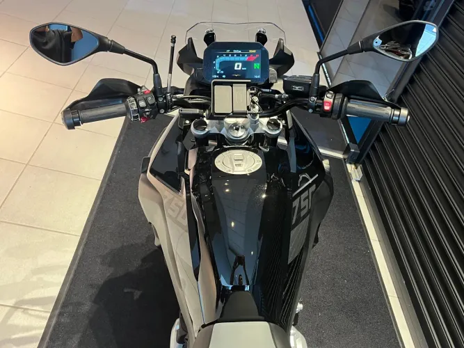 BMW F750 gs