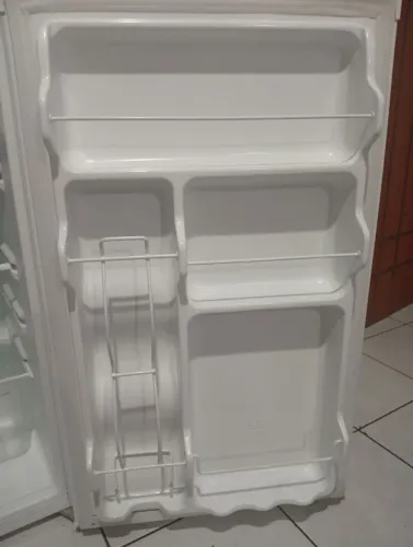 VENDO FRIGOBAR