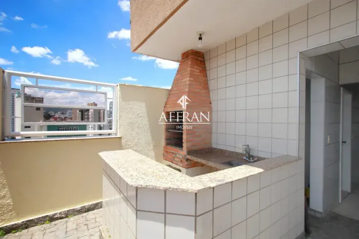 Exclusividade e Lazer Privativo: Cobertura de 200 m² no Alto Barroca