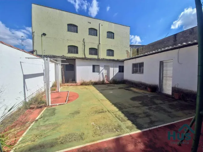 PRÉDIO COMERCIAL PARA LOCAÇÃO  6 VAGAS  BAIRRO SANTA AMÉLIA!