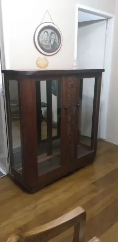 Cristaleira década entre 1930 - 1950