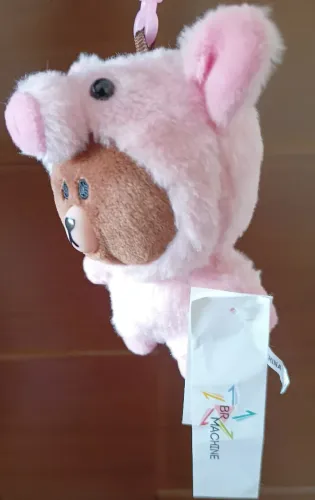 Urso Cosplay de Porquinho Chaveiro Br Machine 