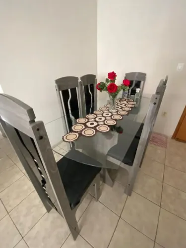 Mesa de jantar retangular
