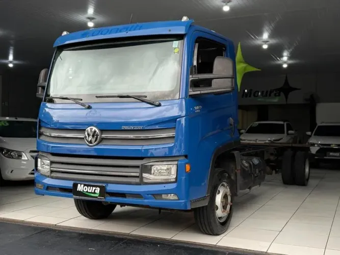 VOLKSWAGEN 11.180 DRC 4X2 2023