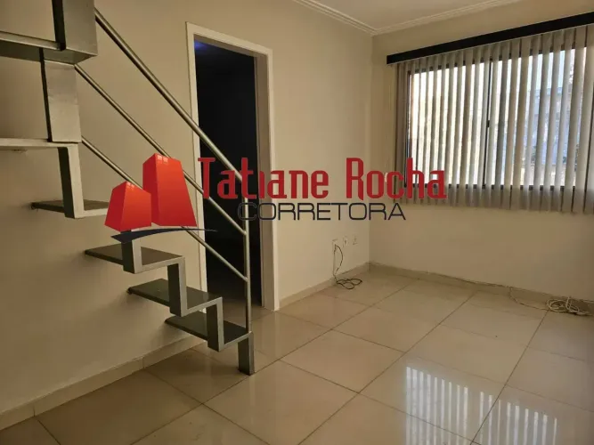 Alugo excelente apartamento cobertura no Condomínio Santana Tower I.