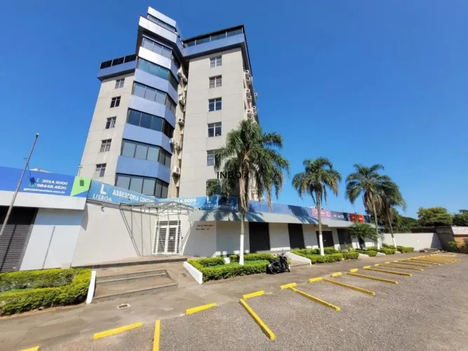 Loja com Vitrine e Estacionamento na Zona Norte