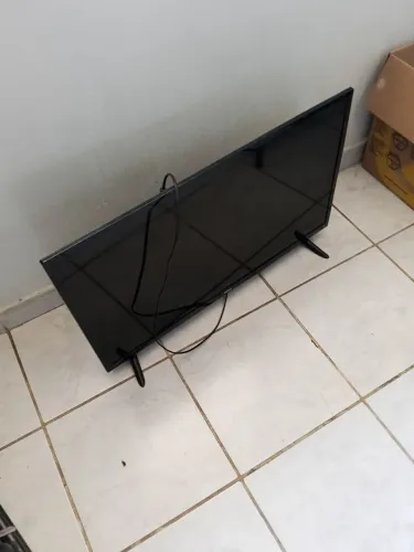 TV 39' Com tela apagada