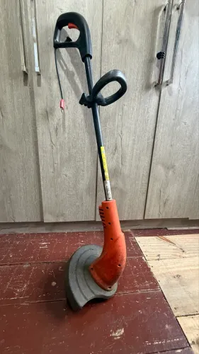 Aparador Cortador grama trapp 110V