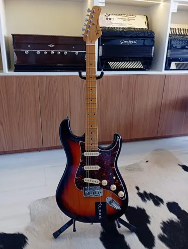 Guitarra Tagima Stratocaster