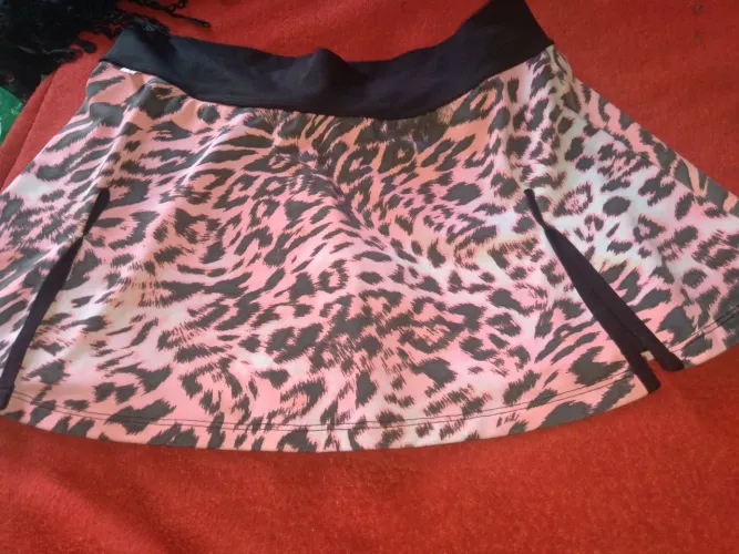 Vendo short saia em otimo estado!