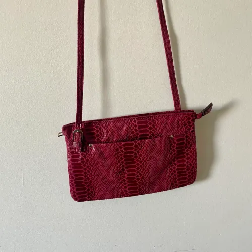 Bolsa tiracolo vinho